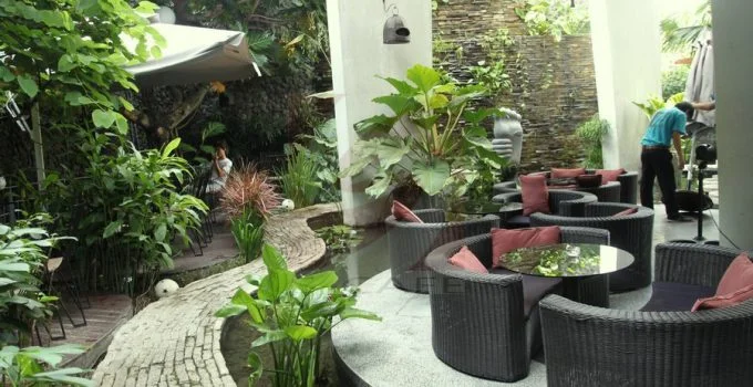 Thiết kế sân vườn quán cafe